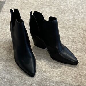 Soda Black Ankle Boots